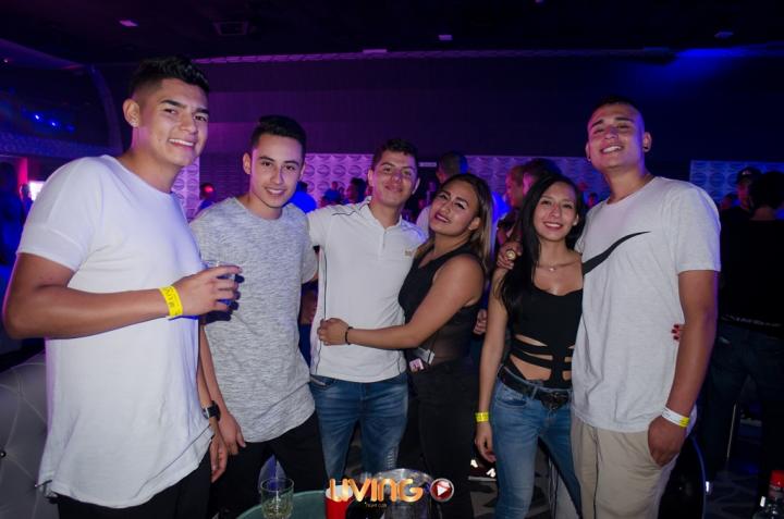 Foto 21 de Living - 1ER & 2DO Fds Enero 2017 en Living Night Club, Cali