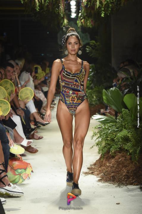 Foto 22 de Fotos Agua Bendita - Colombiamoda 2017 en Fotos Colombiamoda, Medellín