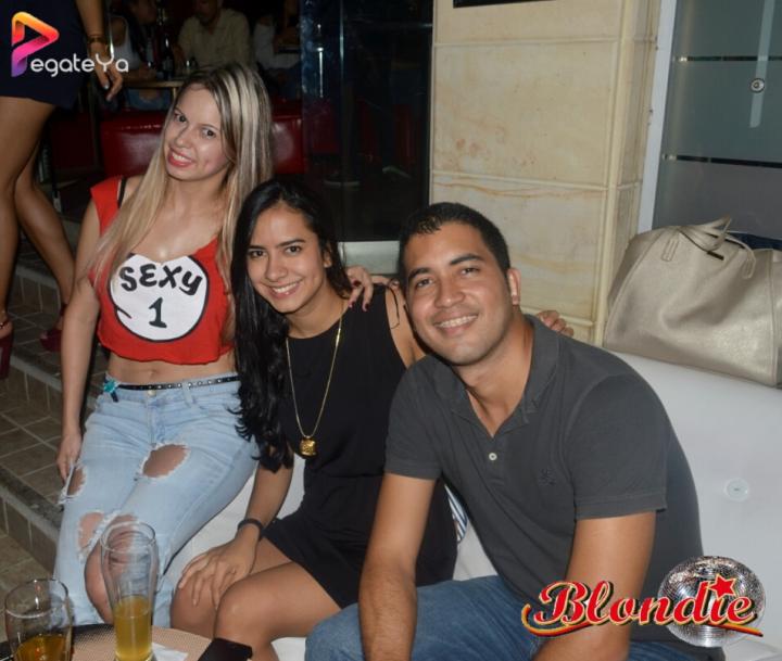 Foto 27 de Blondie - 2do Fds Mayo 2016 en Blondie Bar Cali, Cali