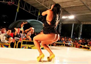 Foto 22 de Chicas Car Audio 2012 - Cenfer Bucaramanga en Chicas Car Audio 2012, Bucaramanga