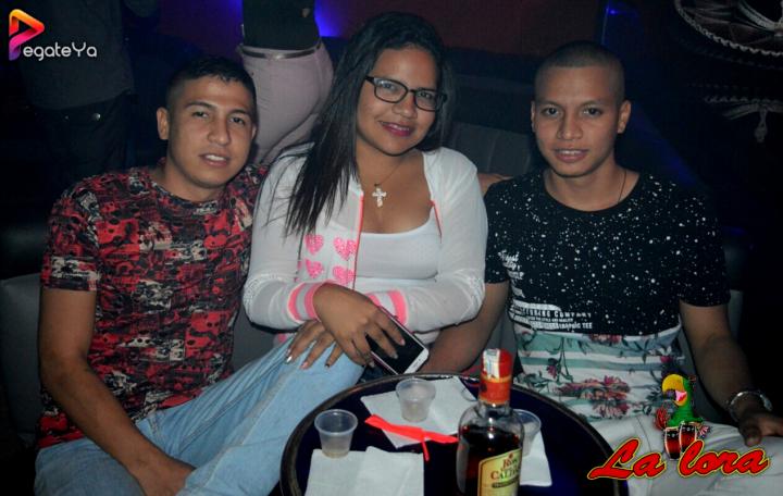 Foto 5 de La Lora - 5to Fds Julio 2017 en La Lora Bar, Cali
