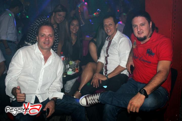 Foto 5 de Kabaret - Agosto 09 del 2014 en Kabaret - Granada, Cali