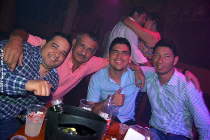 Foto 35 de Chiflas viernes 31 de octubre de 2014 en El Viejo Chiflas Restaurante, Cali