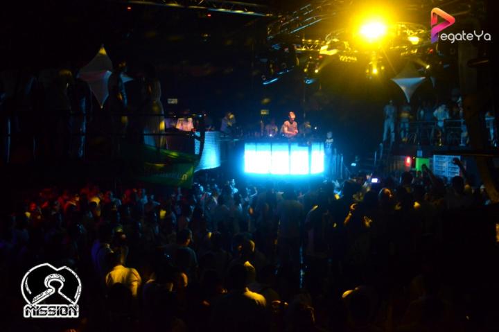 Foto 43 de 5ta Edicion Fiesta Blanca - Mission Club en Pegateya Cali, Cali