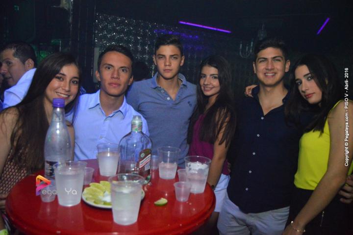Foto 105 de PISO V - viernes 29 de abril en Bar Piso V Bucaramanga, Bucaramanga