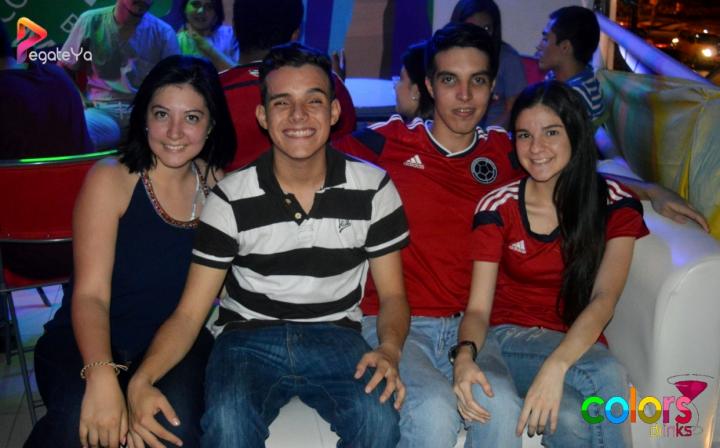 Foto 2 de Colors Dinks - 4to FDS Junio 2015 en Colors Dinks, Cali