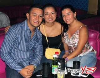 Foto 15 de Julio 27 del 2013 en Kabaret - Granada, Cali