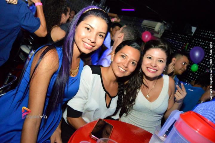 Foto 4 de PISO V - Sabado 2 de abril 2016 en Bar Piso V Bucaramanga, Bucaramanga