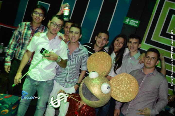 Foto 21 de El Manicomio sábado 29 de agosto 2015 en Discoteca El Manicomio Bucaramanga, Bucaramanga