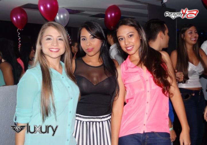Foto 26 de Luxury - Nov 15 y 22 del 2014 en Discoteca Luxury Medellin, Medellín