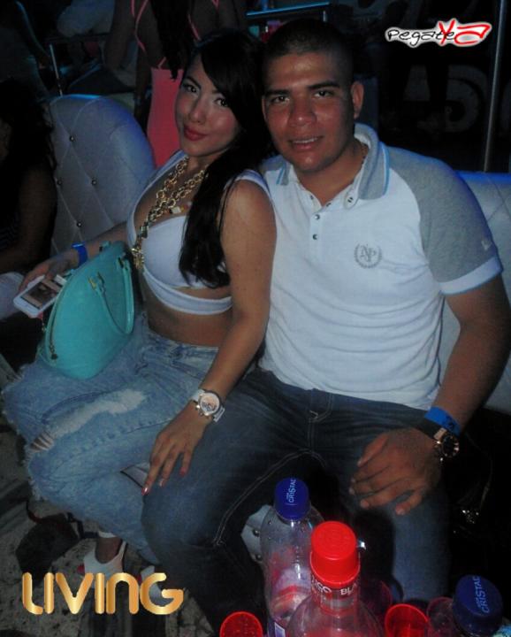 Foto 31 de Living - Amor y Amistad en Living Night Club, Cali