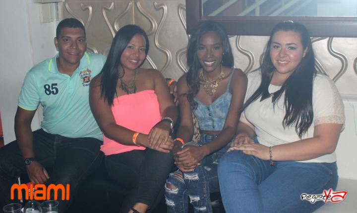 Foto 27 de Miami Bar - Feria de Cali 2014 en Miami Bar Cali, Cali