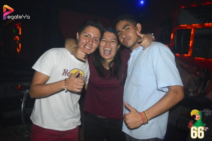 Foto 14 de La lora Bar - 3er / 4to Fds Mayo 2016 en La Lora Bar, Cali