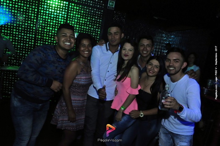 Foto 27 de PISO V - sábado 2 de sep 2017 en Bar Piso V Bucaramanga, Bucaramanga