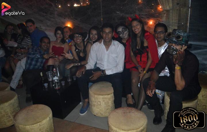 Foto 41 de 1800 Halloween 2015 - en Penthouse 1800, Cali