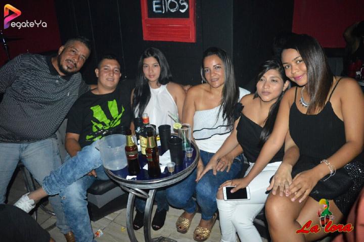 Foto 19 de La Lora - 4to Fds Abril 2017 en La Lora Bar, Cali