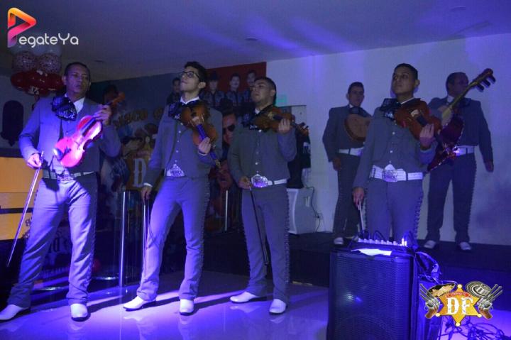 Foto 15 de El DF Club - Amor & Amistad 2016 en El DF Club Discoteca