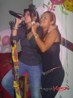 Foto 8 de Febrero 18 y 25 del 2012 en Zalez Bar Karaoke Cali, Cali