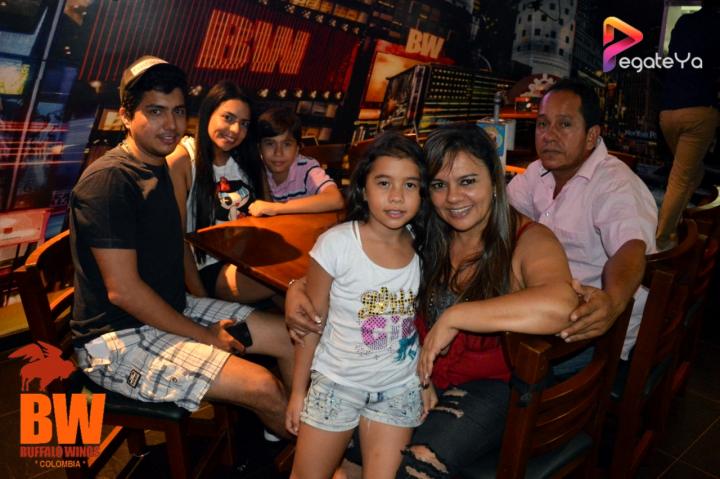 Foto 6 de Bufalo Wings - 2do FDS Agosto 2015 en Búfalo Wings - Cali, Cali