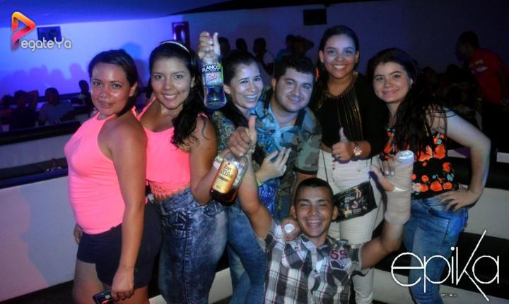 Foto 12 de Epika - 1er5 FDS Oct 2015 en Epika Night Club, Cali