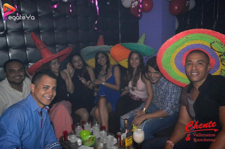 Foto 2 de Chente - Amor & Amistad 2016 en CHENTE Vallenatos y Rancheras, Cali
