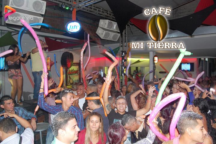 Foto 41 de Cafe mi Tierra - 4to Fds Abril 2016 en Cafe Mi Tierra, Cali