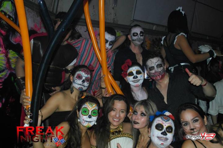 Foto 576 de Lolas - Halloween 2014 en Lolas Club Menga Cali, Cali