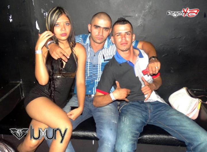 Foto 31 de Luxury - 2do FDS de Oct en Discoteca Luxury Medellin, Medellín
