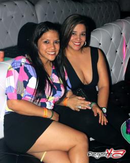 Foto 11 de Junio 15 del 2o13 en Living Night Club, Cali