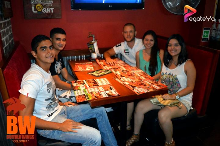 Foto 10 de Búfalo Wings - 3er FDS Mayo 2015 en Búfalo Wings - Cali, Cali