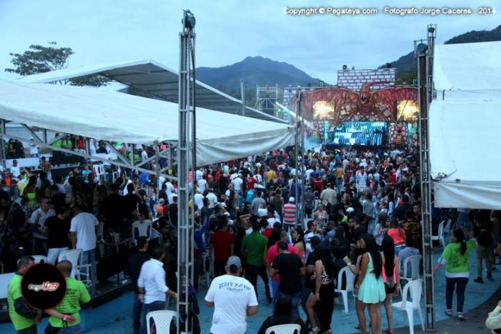 Foto 121 de TOMORROWLAKE Lago Calima en Fiestas Colombia, Medellín