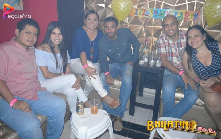 Foto 55 de Bailatino - 4to Fds Mayo 2017 en Bailatino - Bar, Cali