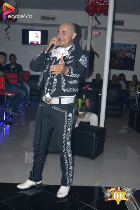 Foto 16 de El DF Club - Amor & Amistad 2016 en El DF Club Discoteca