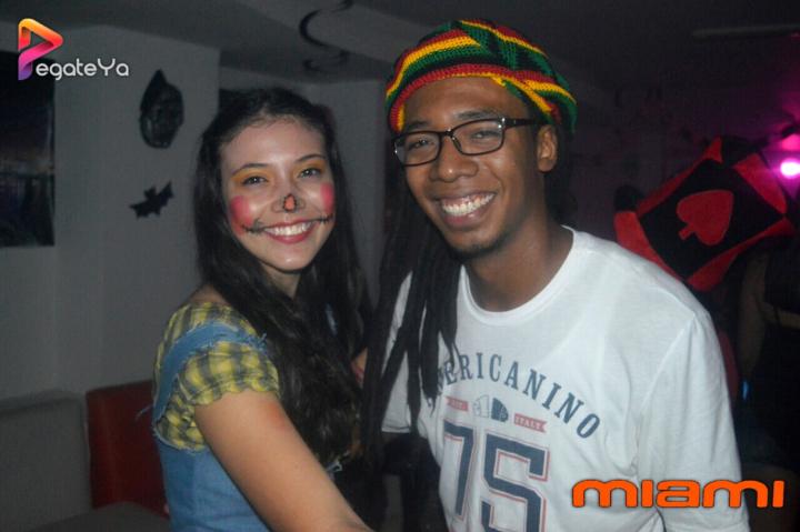 Foto 37 de Miami - Halloween 2015 en Miami Bar Cali, Cali