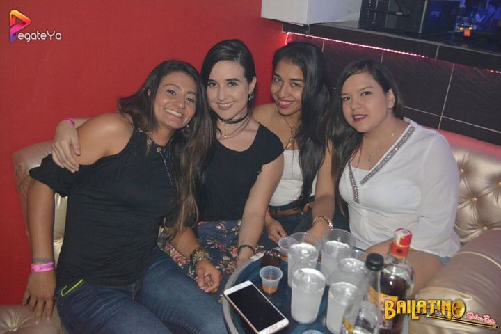 Foto 12 de Bailatino - 3er Fds Sept. 2017 en Bailatino - Bar, Cali