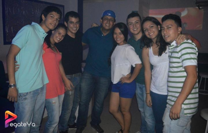 Foto 2 de Ahma Bar - 5to FDS Mayo 2015 en Ahma Cali, Cali