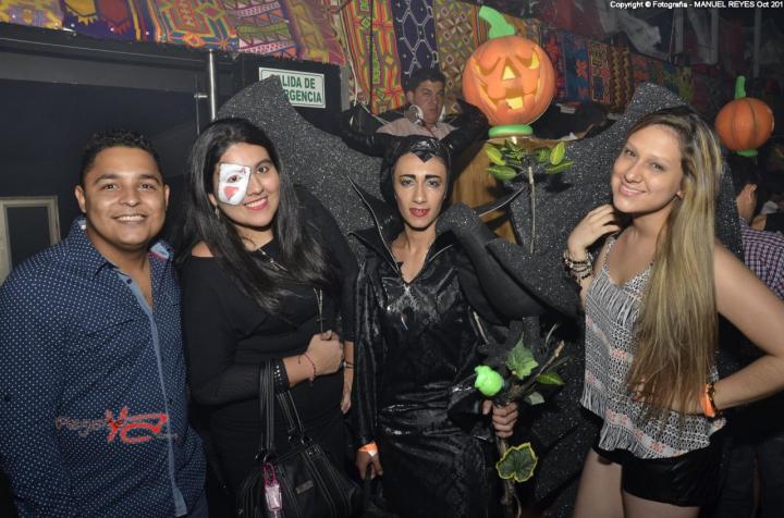 Foto 30 de Matildelina viernes 31 octubre de 2014 en Discoteca Matildelina Bucaramanga, Bucaramanga