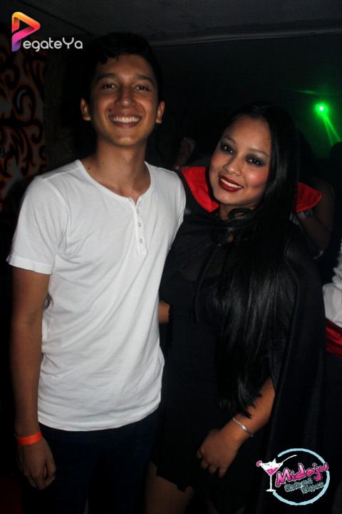 Foto 41 de Midaju - Halloween 2015 en Midaju Bar