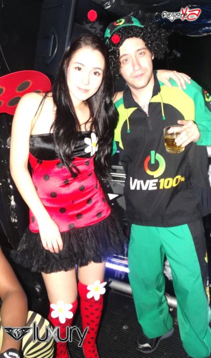 Foto 65 de Luxury - Halloween 2014 en Discoteca Luxury Medellin, Medellín