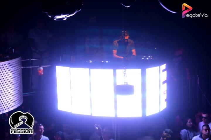 Foto 45 de 5ta Edicion Fiesta Blanca - Mission Club en Pegateya Cali, Cali