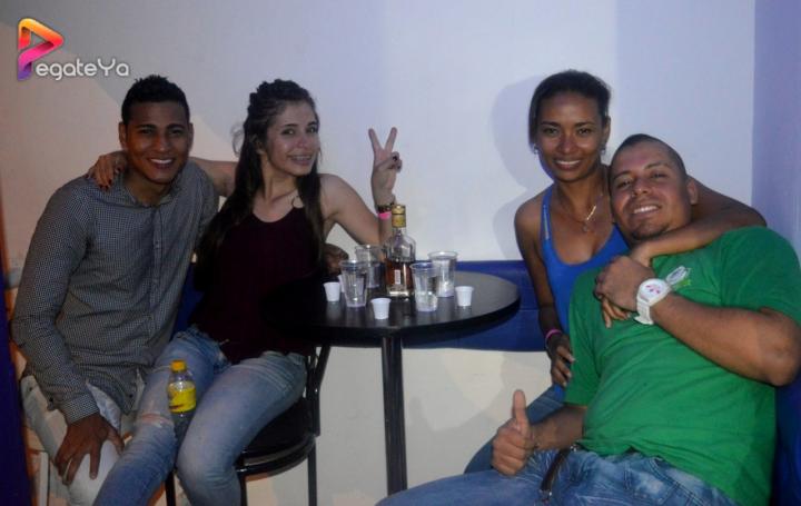 Foto 19 de Ahma Bar - Amor y Amistad 2015 en Ahma Cali, Cali