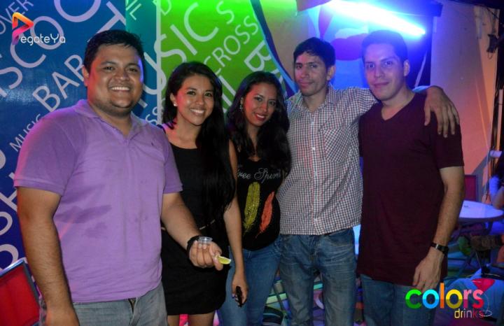 Foto 4 de Colors Dinks - 4to FDS Junio 2015 en Colors Dinks, Cali
