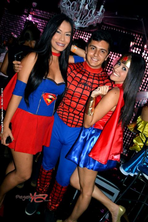 Foto 152 de Bling viernes 31 de octubre de 2014 en Bar Bling Bucaramanga, Bucaramanga