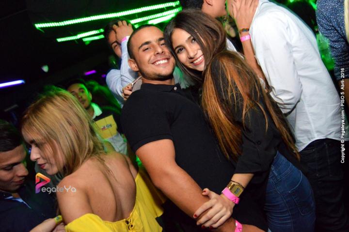 Foto 6 de PISO V - Sabado 2 de abril 2016 en Bar Piso V Bucaramanga, Bucaramanga