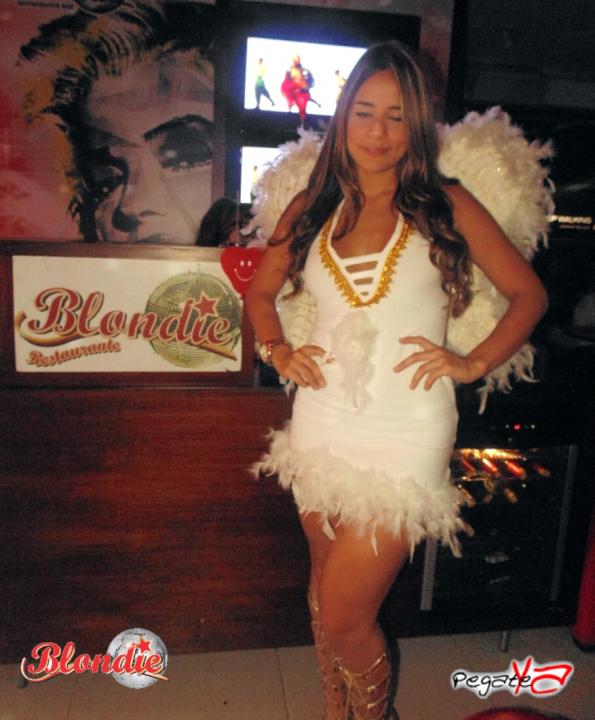Foto 17 de Blondie - Amor y Amistad en Blondie Bar Cali, Cali