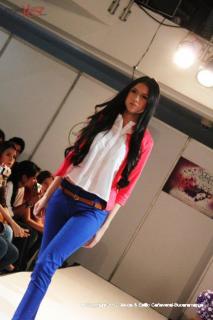 Foto 56 de Moda & estilo Cañaveral 2012 en Moda & estilo Cañaveral 2012, Bucaramanga