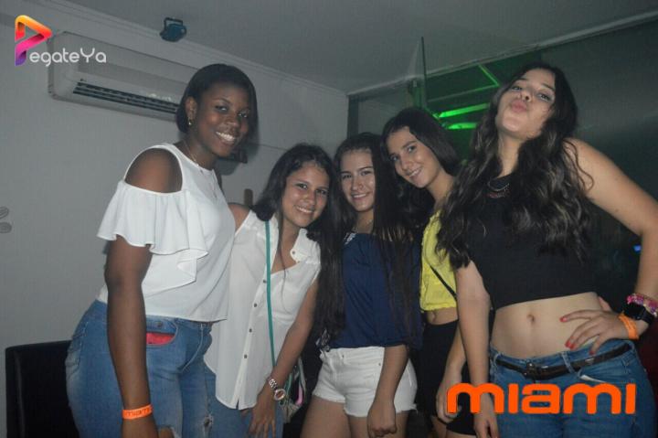 Foto 24 de Miami - 3er Fds Abril 2016 en Miami Bar Cali, Cali