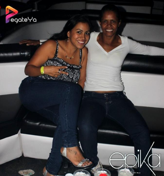 Foto 10 de Epika - Amor y Amistad 2015 en Epika Night Club, Cali