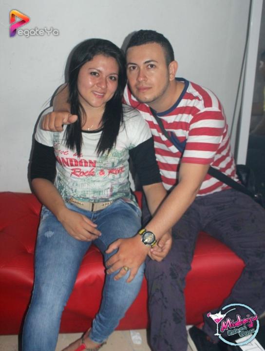Foto 21 de Midaju - 4to FDS Sept 2015 en Midaju Bar
