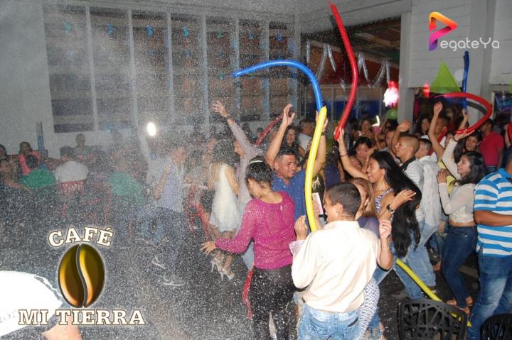 Foto 51 de Cafe mi Tierra - 5to Fds Abril 2016 en Cafe Mi Tierra, Cali